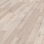 8463 Sea Breeze Oak, 3 Strip (SU)
